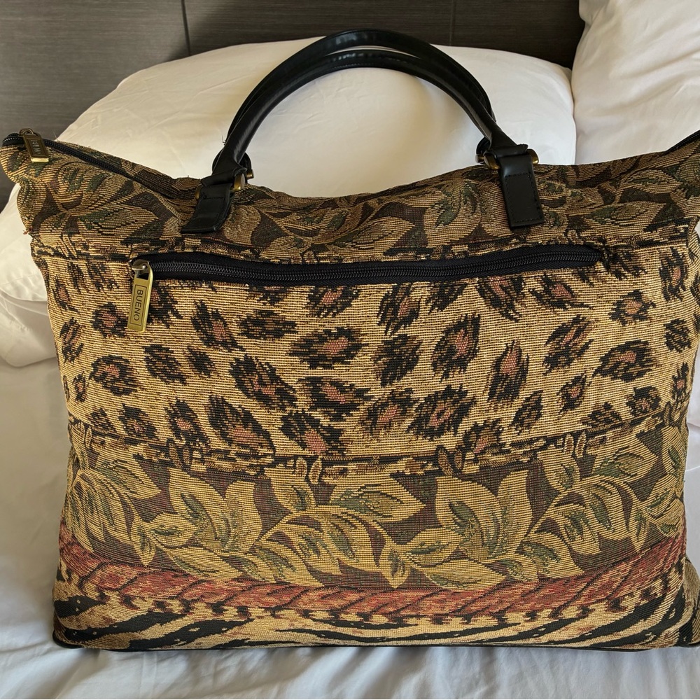 VTG Bueno Black/Tan/Gold Tapestry Pattern Handle/Shoulder TRIP Bag 18”W 14”L 4”D